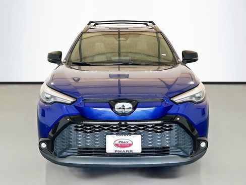 Used 2025 Toyota Corolla Cross AWD Hybrid w/ Convenience Package image 2