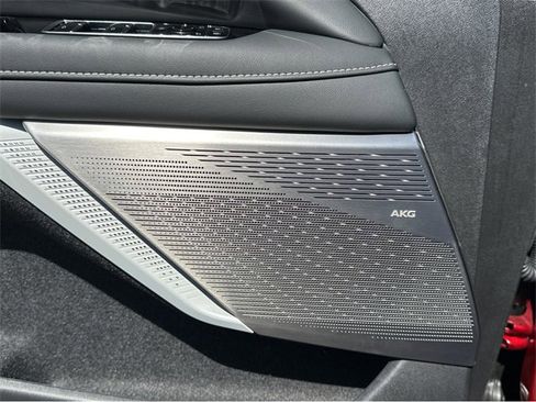 New 2025 Cadillac Optiq Sport 1 image 34