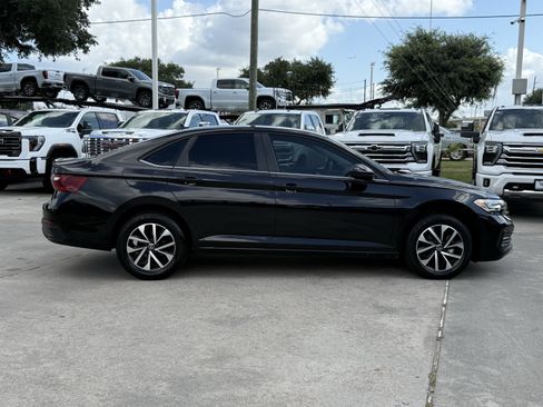 Used 2024 Volkswagen Jetta S FWD image 3