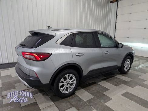Used 2023 Ford Escape Active image 4