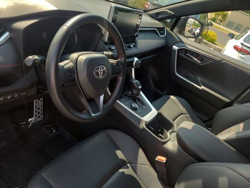 Certified 2022 Toyota RAV4 XSE w/ Premium Package AWD/4WD image 15