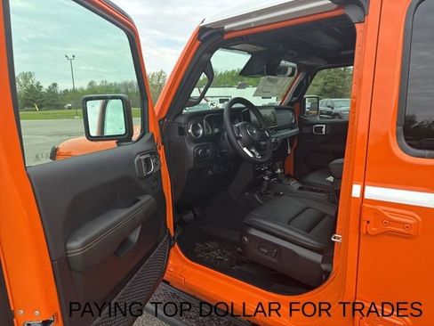 New 2026 Jeep Wrangler Unlimited Sahara w/ Whitecap Package AWD/4WD image 11