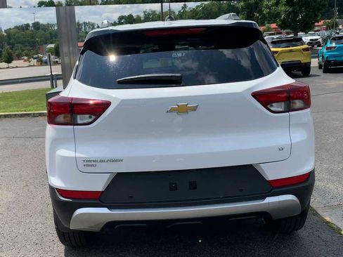 Certified 2022 Chevrolet TrailBlazer LT w/ Convenience Package AWD/4WD image 7