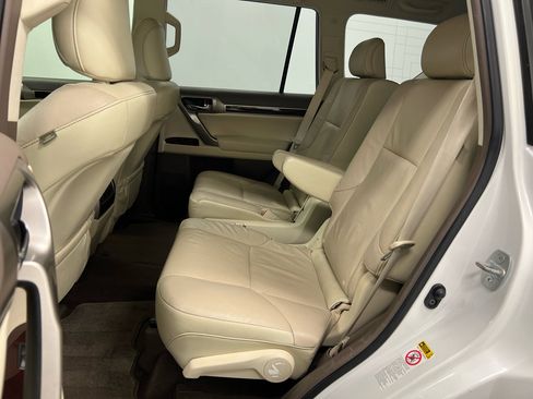 Used 2018 Lexus GX 460 Premium image 8
