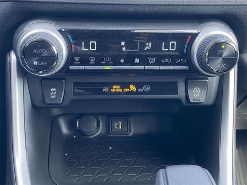 Used 2023 Toyota RAV4 XLE image 27