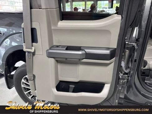 Used 2019 Ford F150 XLT w/ Equipment Group 302A Luxury AWD/4WD image 36