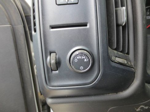 Used 2016 Chevrolet Silverado 2500 W/T RWD image 11