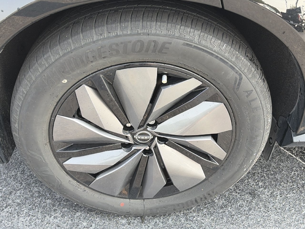 Certified 2024 Nissan Ariya AWD image 9