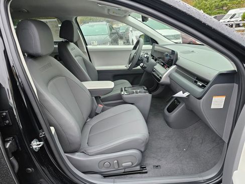 New 2025 Hyundai Ioniq 5 SEL image 10