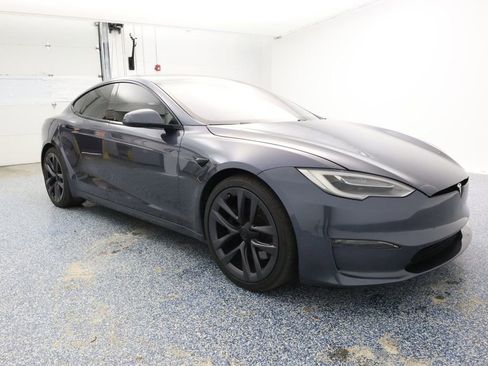 Used 2021 Tesla Model S Plaid image 2