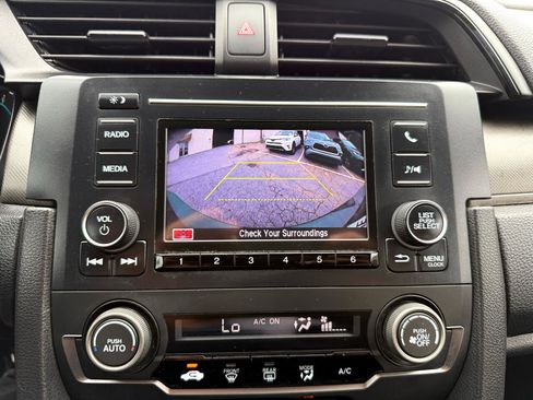 Used 2020 Honda Civic LX image 3