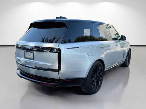 Certified 2025 Land Rover Range Rover SE AWD/4WD image 5