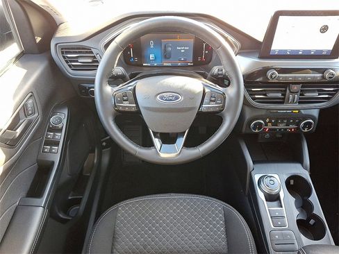 Used 2023 Ford Escape Active image 2