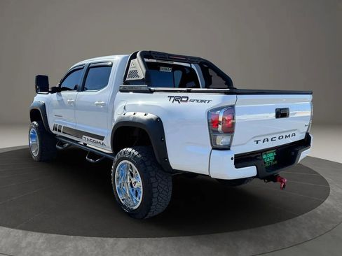 Used 2021 Toyota Tacoma TRD Sport w/ Technology Package image 7