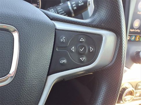 Used 2023 GMC Acadia SLE w/ Driver Convenience Package image 15