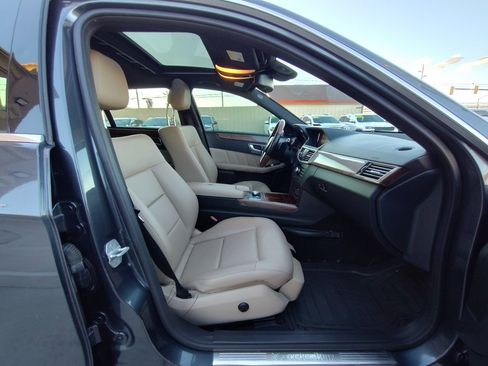 Used 2013 Mercedes-Benz E 350 Luxury image 37