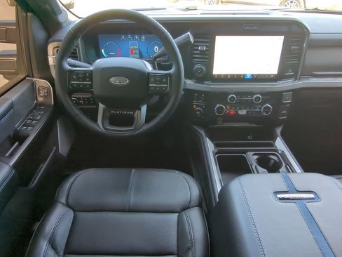 Used 2025 Ford F450 Platinum w/ FX4 Off-Road Package image 14