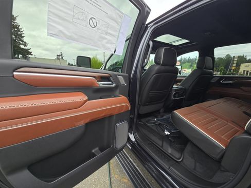 New 2026 GMC Sierra 3500 Denali Ultimate AWD/4WD image 10