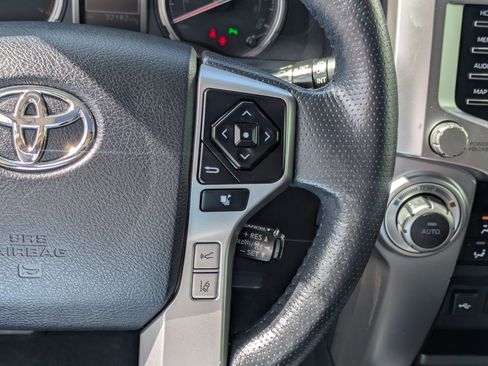 Used 2023 Toyota 4Runner Limited AWD/4WD image 22