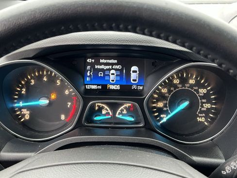 Used 2017 Ford Escape Titanium image 17