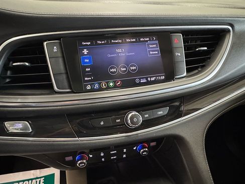 Used 2020 Buick Enclave Essence FWD image 16