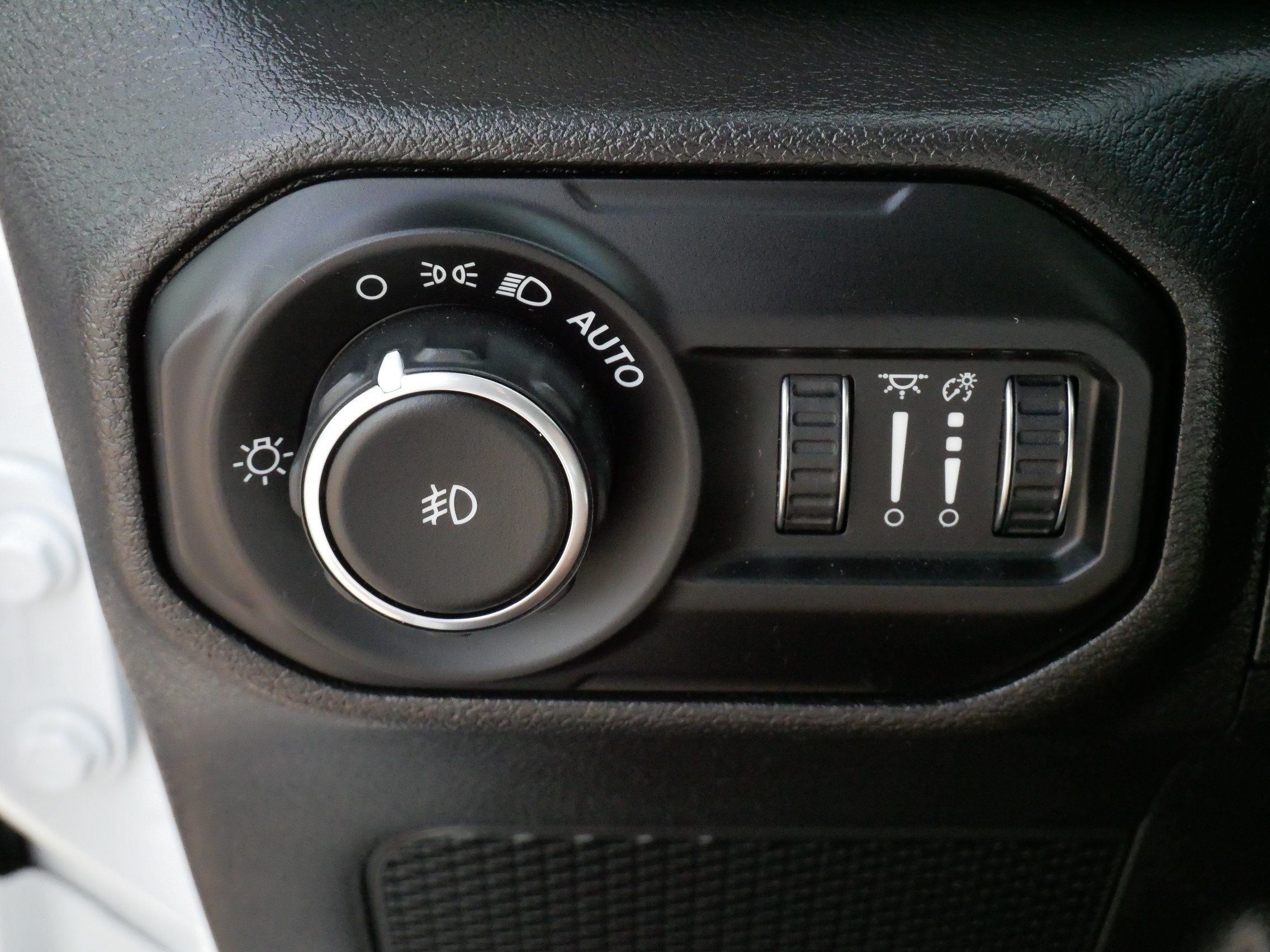 Used 2022 Jeep Wrangler Sport AWD/4WD image 27