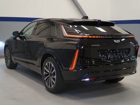Certified 2024 Cadillac Lyriq Sport AWD/4WD image 3