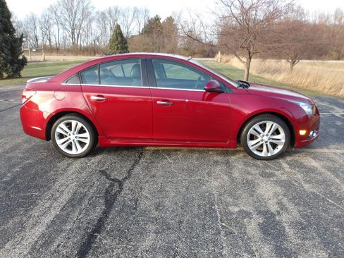 Used 2013 Chevrolet Cruze LTZ w/ Enhanced Safety Package image 2