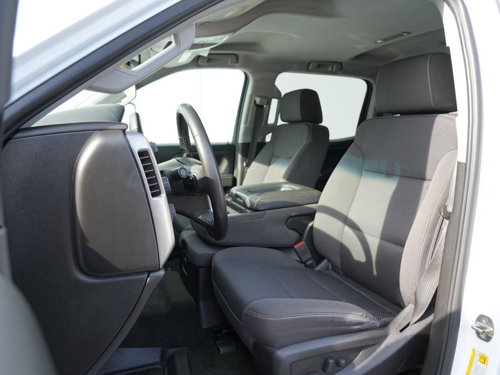Used 2018 Chevrolet Silverado 2500 LT AWD/4WD image 12