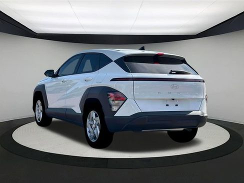 New 2026 Hyundai Kona SE image 6