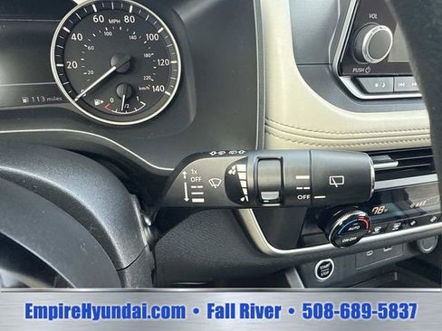 Used 2023 Nissan Rogue SV AWD/4WD image 29