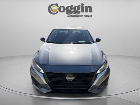 Used 2024 Nissan Altima 2.5 SV image 9