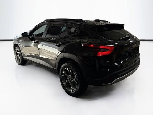 New 2026 Chevrolet Trax LT w/ Driver Confidence Package image 8