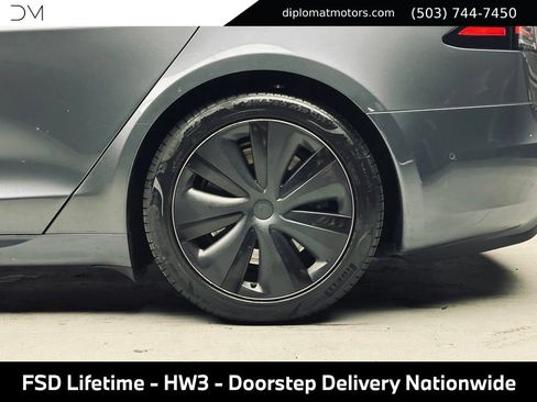 Used 2022 Tesla Model S AWD/4WD image 36