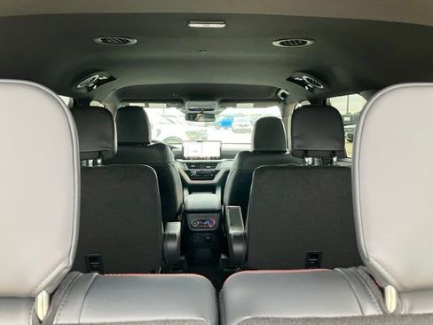 New 2026 Ford Explorer ST-Line RWD image 19