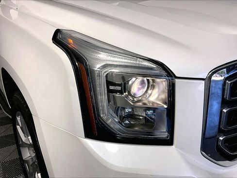 Used 2017 GMC Yukon XL SLT w/ Open Road Package RWD image 27