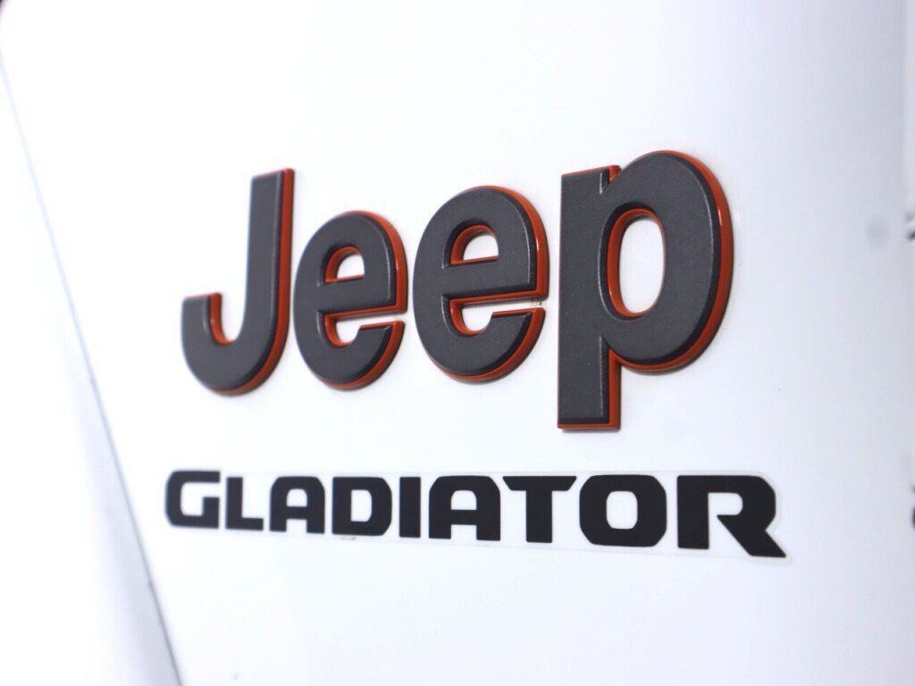 Used 2022 Jeep Gladiator Mojave w/ LED Lighting Group AWD/4WD image 38