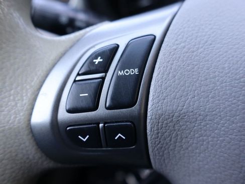 Used 2013 Subaru Forester 2.5X Premium w/ Popular Pkg 2 AWD/4WD image 30