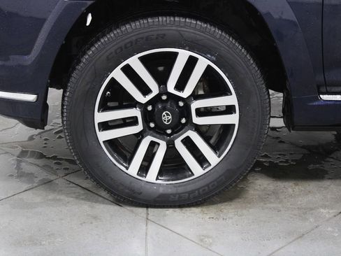 Used 2016 Toyota 4Runner Limited image 21