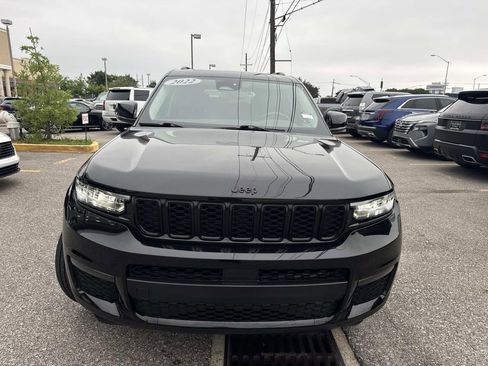 Used 2022 Jeep Grand Cherokee L Limited w/ Black Appearance Package RWD image 2