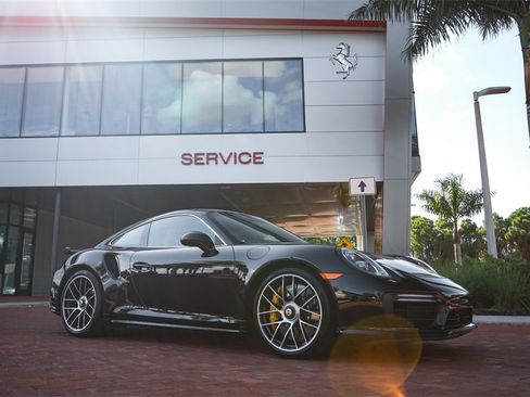 Used 2019 Porsche 911 Turbo S image 18