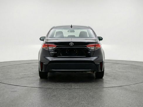 Used 2025 Toyota Corolla LE image 7