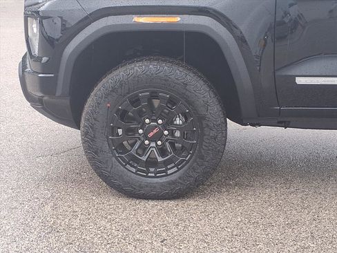 New 2026 GMC Canyon Elevation w/ Convenience Package image 20