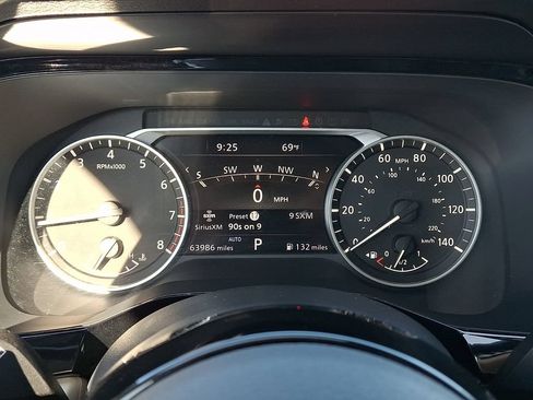 Used 2022 Nissan Pathfinder SL AWD/4WD image 21