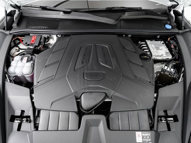 Certified 2026 Porsche Cayenne AWD/4WD image 21