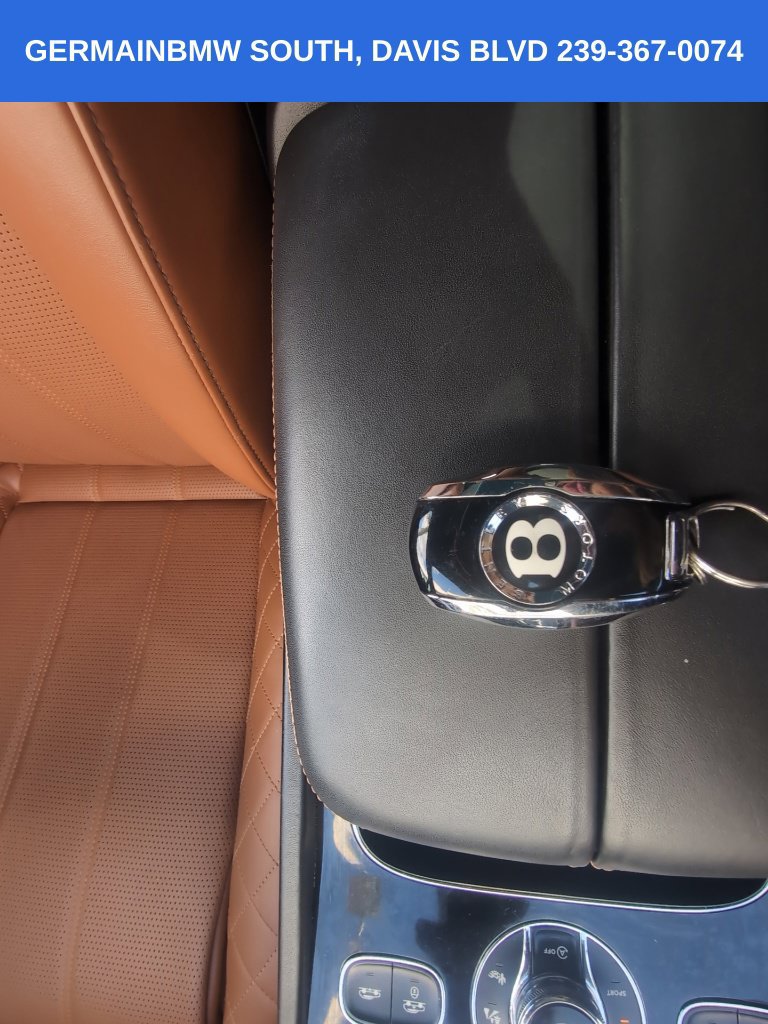 Used 2017 Bentley Bentayga AWD/4WD image 36
