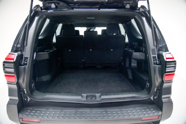 Used 2025 Toyota 4Runner SR5 AWD/4WD image 11