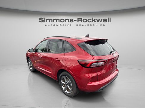 Used 2024 Ford Escape ST-Line image 8