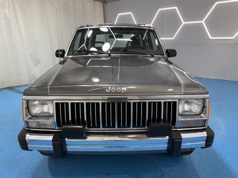 Used 1990 Jeep Cherokee Laredo RWD image 4