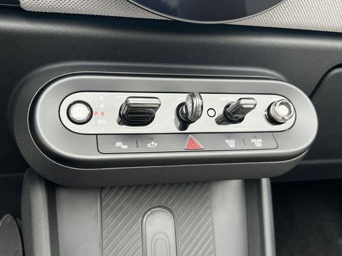 New 2025 MINI Cooper S image 18